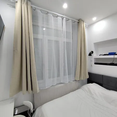 Accommodatie bij particulieren Private Bedroom With Private Bathroom Rijsel